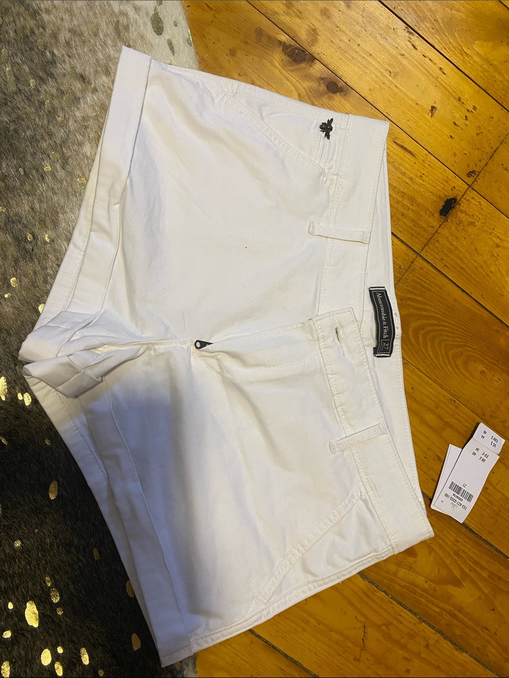 Abercrombie & Fitch White Men’s Flat-Front Cotton Shorts